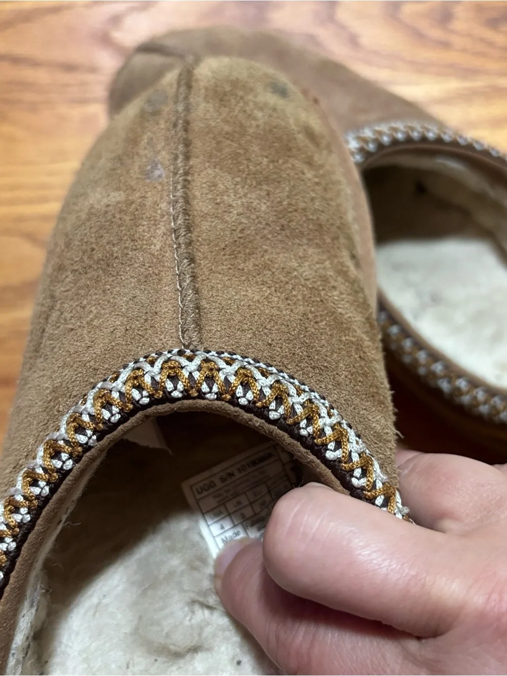 UGG Tasman Chestnut Suede Sheepskin Slippers Youth  Size 4